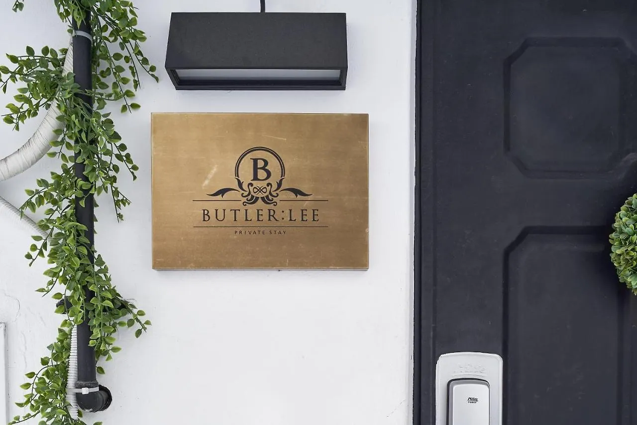 Pensionat Butler:Lee Hongdae-Female Only Hotell Seoul